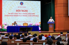 Thu ngân sách vượt 1.56 triệu tỷ, Bộ trưởng yêu cầu rà soát kịch bản tăng trưởng